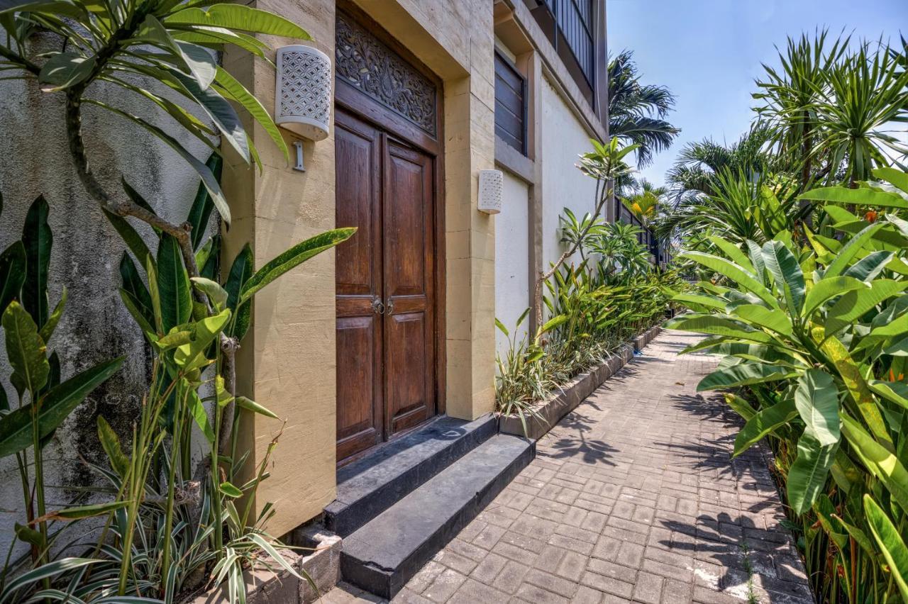 Villa Raka Managed By Manara Legian Buitenkant foto